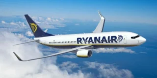 Samolot Ryanaira musiał zawrócić na polskie lotnisko Foto: samolot linii Ryanair
