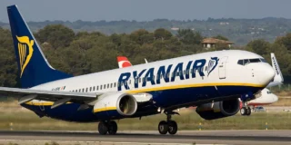 Ryanair wydał oświadczenie w związku z awanturą na pokładzie